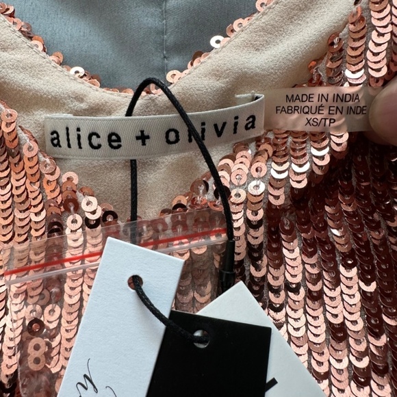 Alice + Olivia Top Womens XS Agatha Sequin Rose Gold Off The Shoulder Fairy NEW - Picture 4 of 16